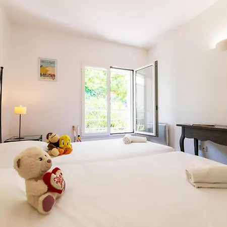 French Riviera Bay Retreat Arcachon